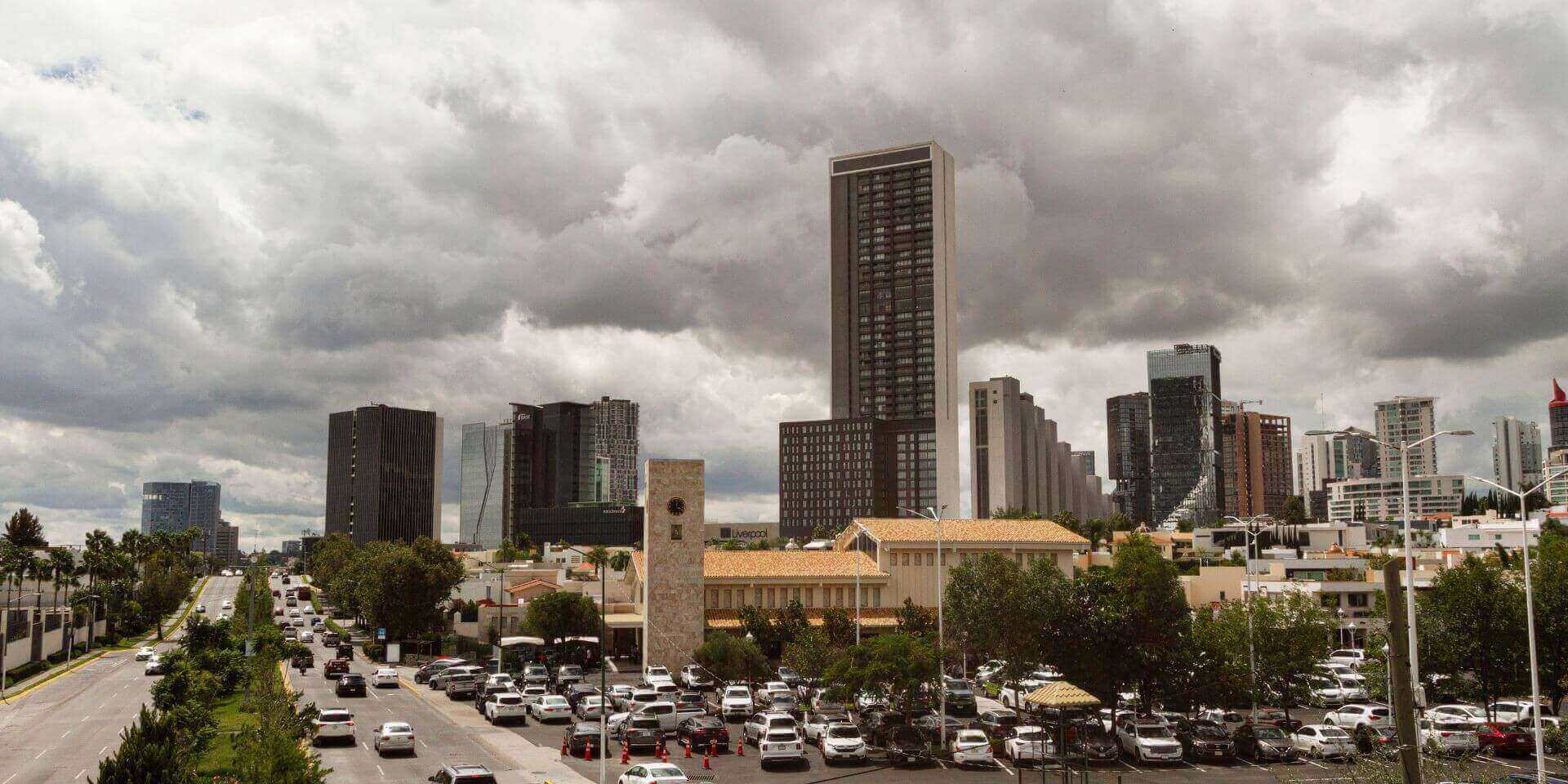 Vista panorámica del distrito financiero de Guadalajara, México